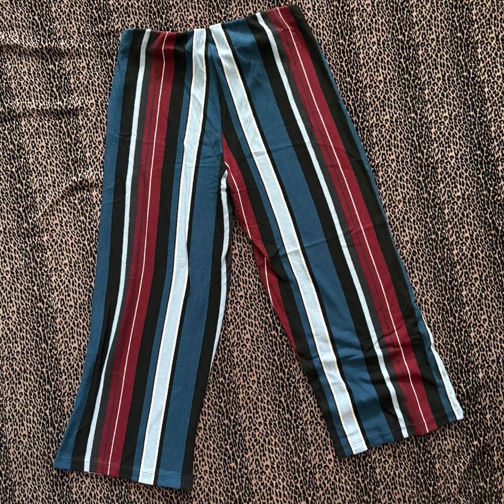 Urban Outfitters Women's Retro 3/4 Length Pants